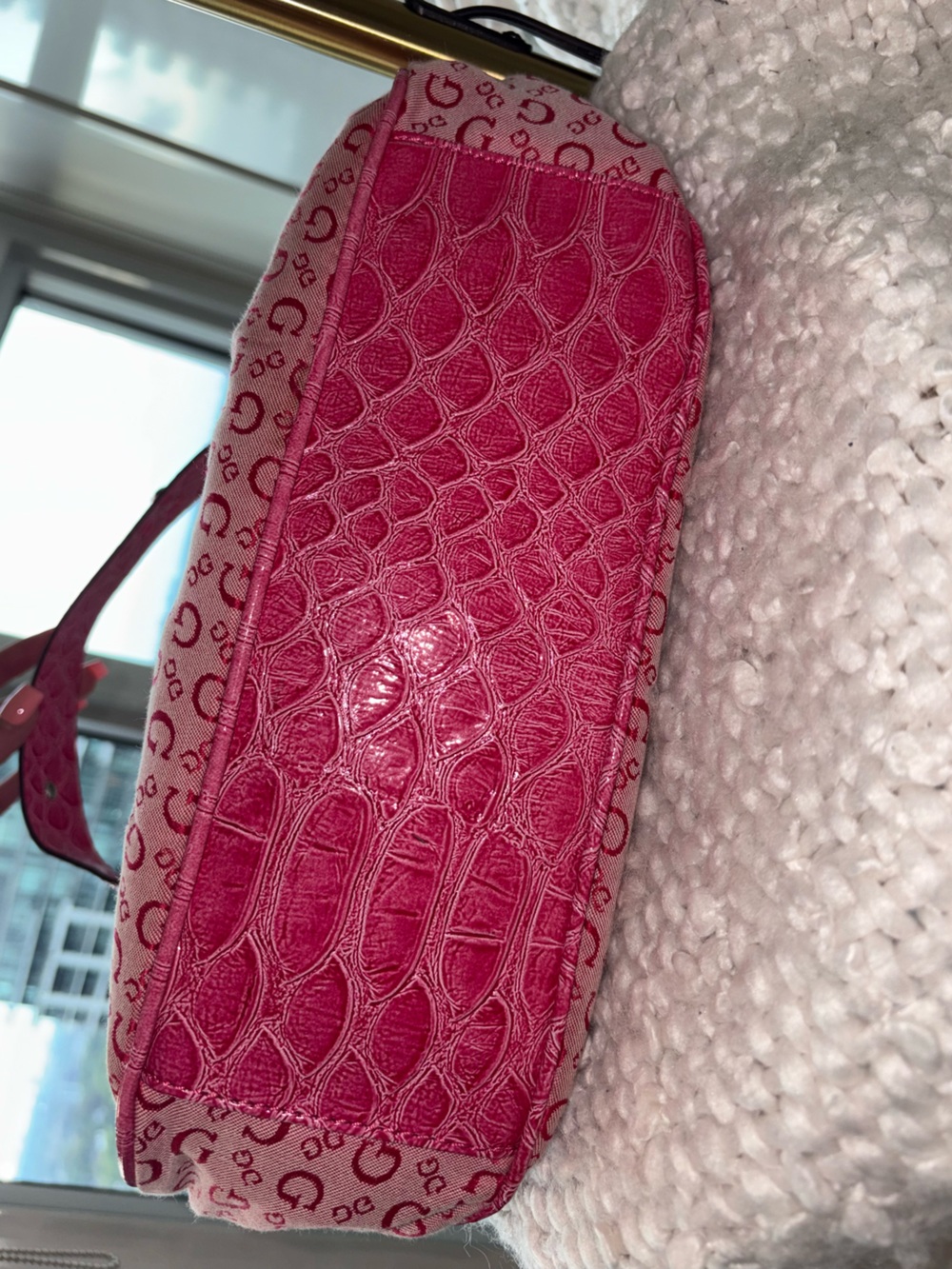 RARE Vintage Y2K GUESS Hot Pink Monogram Croc Shoulder Bag Big G - Picture 11 of 11